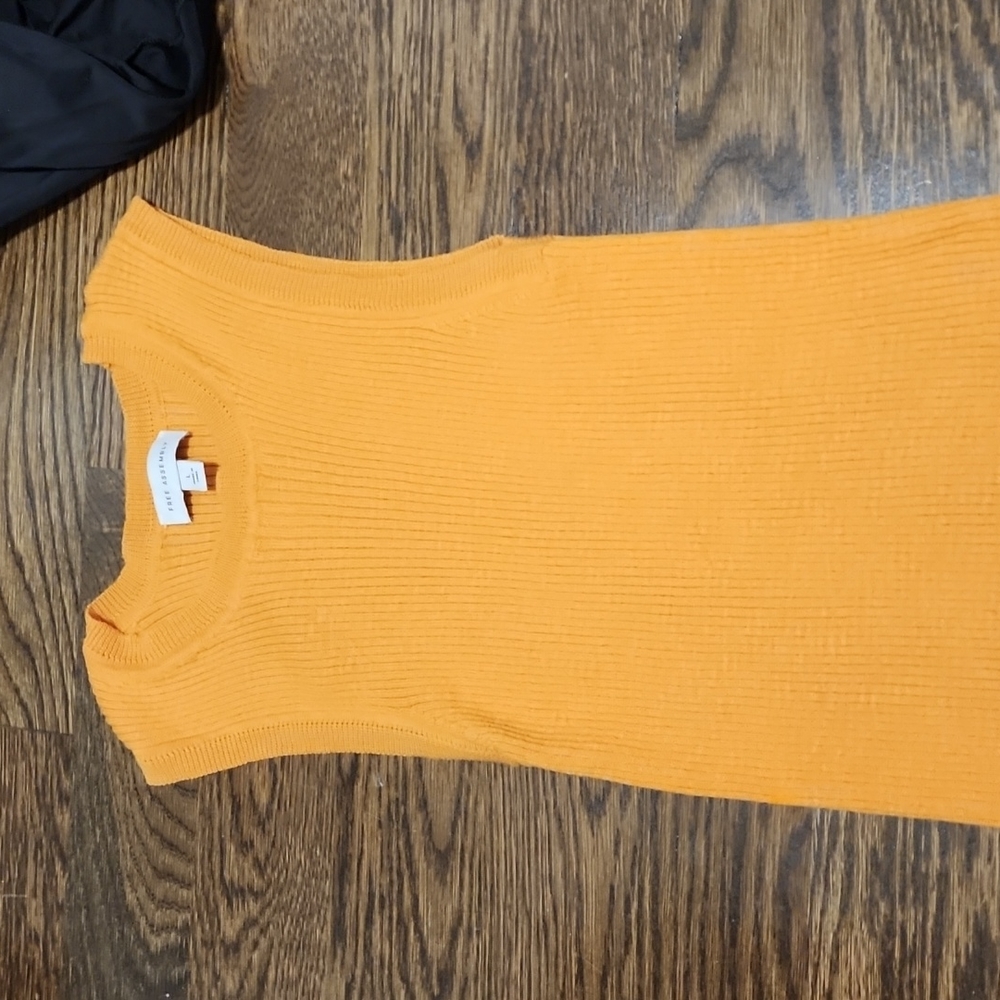 Free Assembly Sleevless Ribbed top